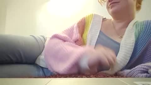 xxmariebliss online show from April 16, 2026, 1:06 am