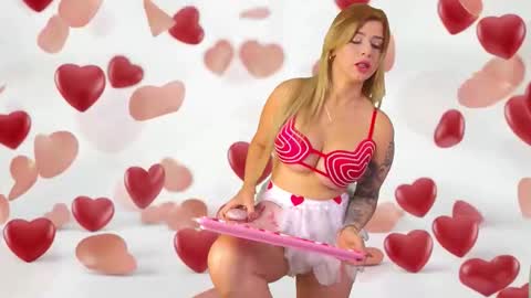 Snapshot of xxmile_ chatting on February 14, 2026, 12:13 pm Milena online show from February 14, 2026, 12:13 pm