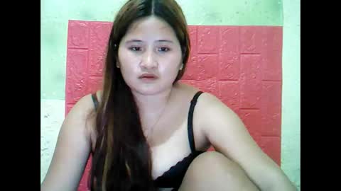 xxmoniqque19 online show from March 8, 2025, 8:22 am