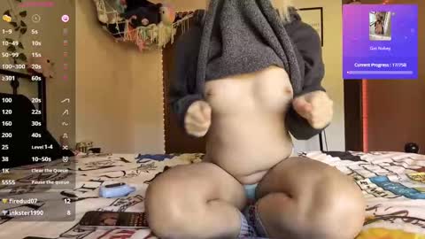 Snapshot of xxnaughtynicolexx chatting on September 19, 2025, 7:03 pm Nicole online show from September 19, 2025, 7:03 pm