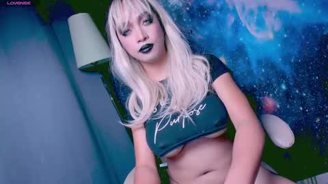 Lara online show from March 5, 2025, 10:10 pm