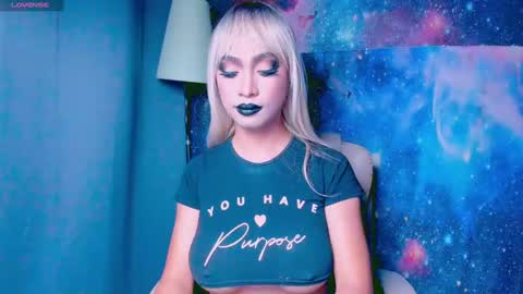 Lara online show from March 7, 2025, 1:42 am