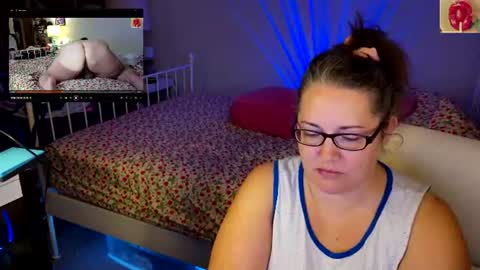Snapshot of xxstrawberryjanexx chatting on June 12, 2026, 4:44 am Strawberry Jane online show from June 12, 2026, 4:44 am