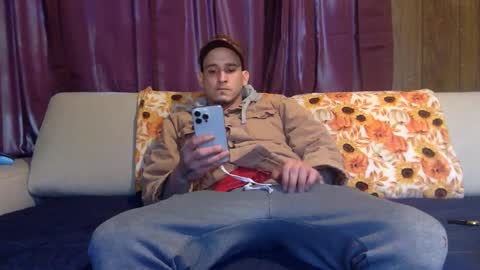 Vizzy online show from December 1, 2025, 2:33 pm