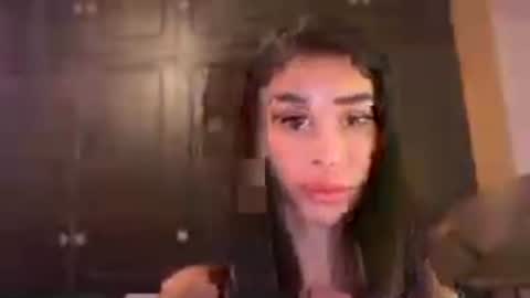 Mia and shawn online show from July 29, 2026, 3:15 am