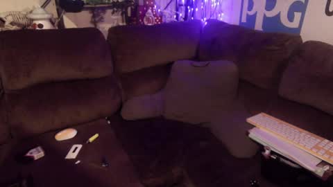 CaliRaeMaxXx online show from February 4, 2025, 6:46 am