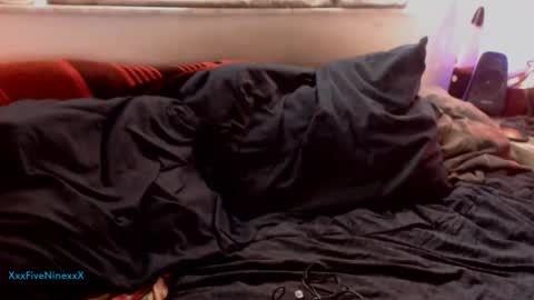 Snapshot of xxxfiveninexxx chatting on September 13, 2025, 2:28 pm XxxFiveNinexxX online show from September 13, 2025, 2:28 pm