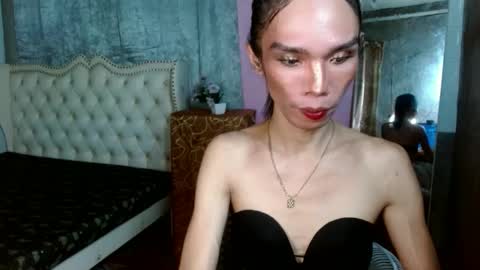 Snapshot of xxxfuckgirlyumsxxx chatting on December 13, 2024, 2:16 pm Your Princess Yums online show from December 13, 2024, 2:16 pm