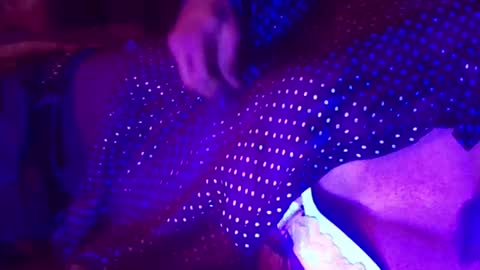 Snapshot of xxxgarterfreekxx chatting on April 14, 2026, 12:33 pm Silky Lingerie grrl online show from April 14, 2026, 12:33 pm
