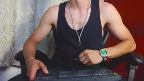 Kev online show from July 21, 2026, 7:49 pm