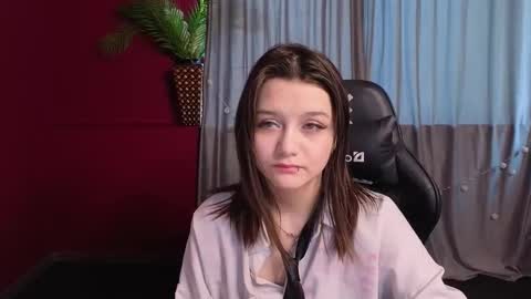 Snapshot of xxxnaughtyfoxxx chatting on February 25, 2026, 10:03 am foxy online show from February 25, 2026, 10:03 am