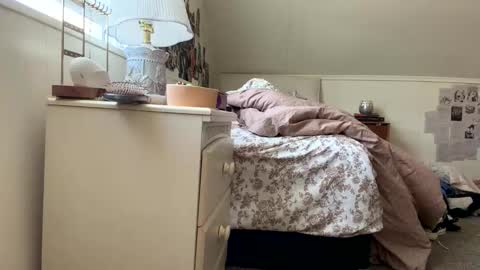 xxxsophiaday online show from March 26, 2026, 6:57 pm