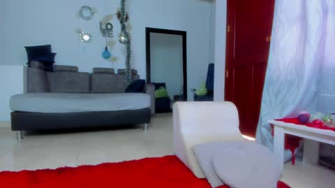 xxxtatianabustyxxx online show from January 27, 2025, 2:57 pm