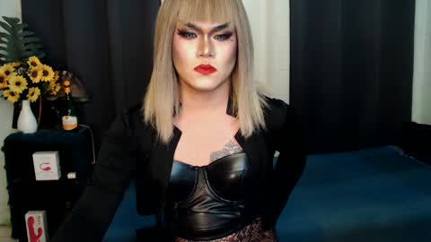 QueenMarina online show from February 19, 2025, 6:32 pm