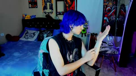 xzerox_ online show from April 14, 2026, 9:10 pm