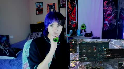 Snapshot of xzerox_ chatting on May 8, 2026, 8:36 pm xzerox_ online show from May 8, 2026, 8:36 pm
