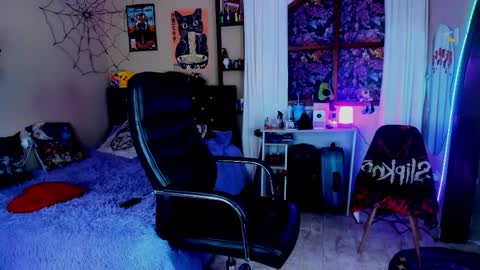 Snapshot of xzerox_ chatting on May 23, 2026, 7:40 pm xzerox_ online show from May 23, 2026, 7:40 pm