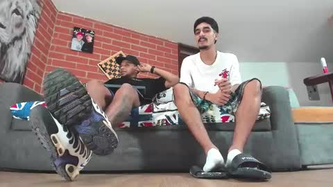 Snapshot of y0ung_master_ chatting on March 21, 2026, 9:29 pm Sr. Y0ung Master online show from March 21, 2026, 9:29 pm