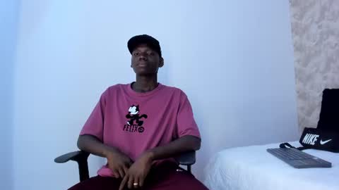 Snapshot of yacob_rivera chatting on July 22, 2026, 11:07 pm Yacob Rivera online show from July 22, 2026, 11:07 pm
