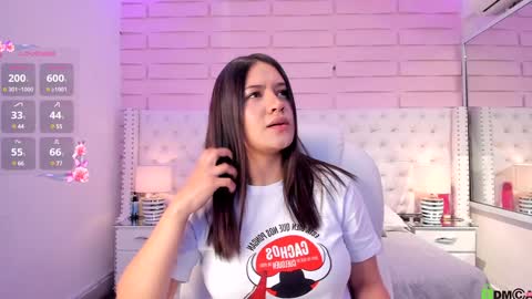 Snapshot of yaky_ chatting on January 13, 2025, 3:58 pm Yakeline online show from January 13, 2025, 3:58 pm