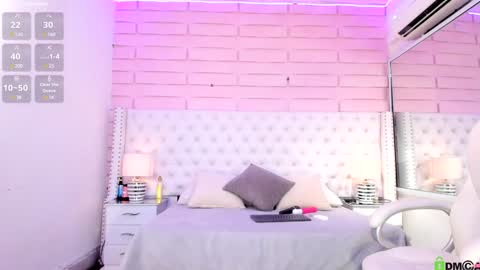 Snapshot of yaky_ chatting on January 21, 2025, 3:10 pm Yakeline online show from January 21, 2025, 3:10 pm