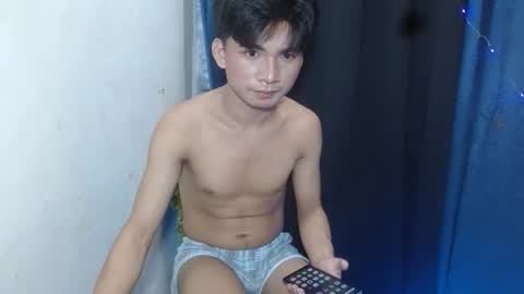 yami_sukehiroxxx online show from November 11, 2025, 6:08 pm