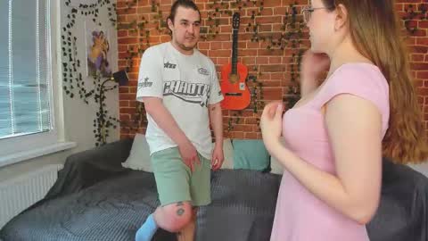 Snapshot of yami_yami_yami chatting on March 4, 2026, 12:33 pm Mia and Andry online show from March 4, 2026, 12:33 pm