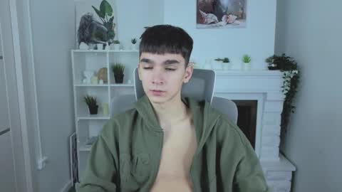 yamitwink online show from November 23, 2025, 8:41 pm