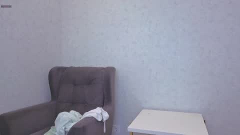 Snapshot of yana_squrel_22 chatting on September 23, 2025, 12:35 am Yana online show from September 23, 2025, 12:35 am