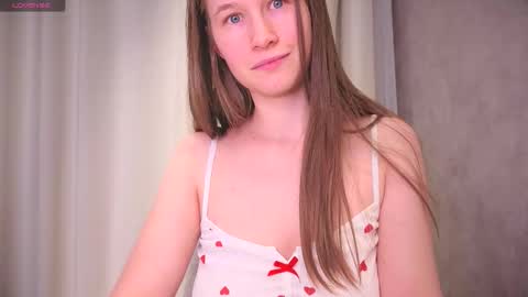 Snapshot of yana_squrel_22 chatting on October 11, 2025, 2:15 pm Yana online show from October 11, 2025, 2:15 pm