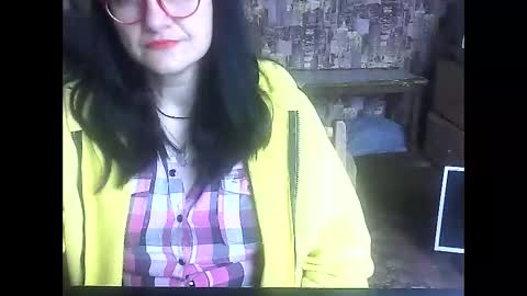 Snapshot of yanafiesta chatting on May 1, 2026, 8:41 am yanafiesta online show from May 1, 2026, 8:41 am