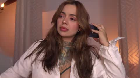 YANDRA CELIS online show from June 11, 2026, 12:32 am