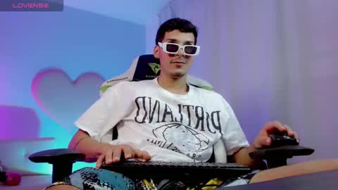 DANILO P online show from October 9, 2025, 4:38 pm