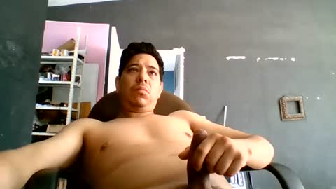 yankoloco92 online show from July 7, 2026, 6:34 pm