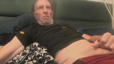 Snapshot of yannisv chatting on September 13, 2025, 11:59 pm yannisv online show from September 13, 2025, 11:59 pm