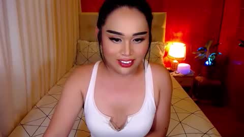 Snapshot of yanny_xoxo chatting on November 2, 2025, 9:06 pm Allisonn online show from November 2, 2025, 9:06 pm