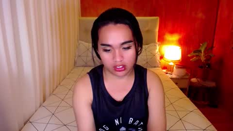 Snapshot of yanny_xoxo chatting on November 5, 2025, 1:38 am Allisonn online show from November 5, 2025, 1:38 am