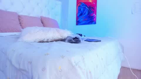 Yara Bliss  online show from November 27, 2025, 4:31 pm