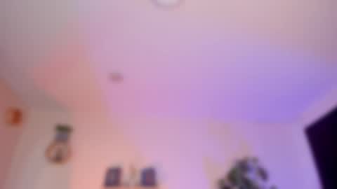 Snapshot of yarirose chatting on May 24, 2026, 3:28 pm Yary online show from May 24, 2026, 3:28 pm