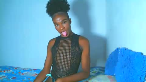 Snapshot of yarithza_ts2003 chatting on January 17, 2025, 6:54 pm YARITHZA online show from January 17, 2025, 6:54 pm