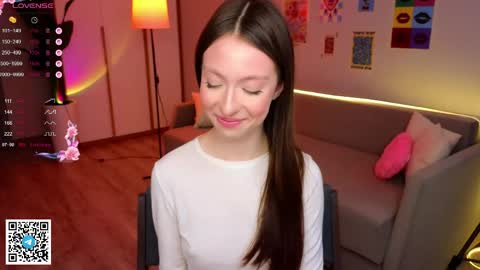 Snapshot of yasmin_kass chatting on April 22, 2026, 6:27 am Yasmin online show from April 22, 2026, 6:27 am