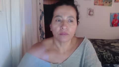 yasmin_love85 online show from February 11, 2025, 7:05 pm