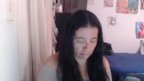 yasmin_love85 online show from May 20, 2026, 2:12 pm