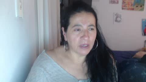 yasmin_love85 online show from July 14, 2026, 2:01 pm