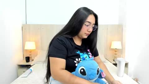 Snapshot of yasmin_ortiz chatting on March 5, 2026, 3:24 am Yasmin Ortiz online show from March 5, 2026, 3:24 am