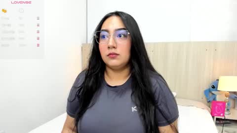 Snapshot of yasmin_ortiz chatting on March 31, 2026, 3:08 am Yasmin Ortiz online show from March 31, 2026, 3:08 am