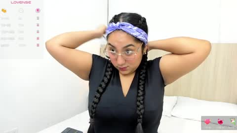 Snapshot of yasmin_ortiz chatting on April 9, 2026, 3:39 am Yasmin Ortiz online show from April 9, 2026, 3:39 am