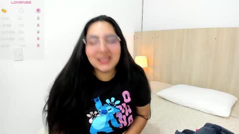 Snapshot of yasmin_ortiz chatting on April 13, 2026, 3:23 am Yasmin Ortiz online show from April 13, 2026, 3:23 am