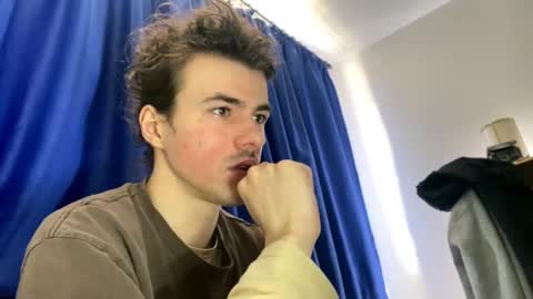 yayay333 online show from March 21, 2026, 10:09 am