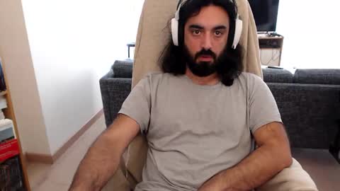 yeeaahoo online show from October 29, 2025, 9:44 am